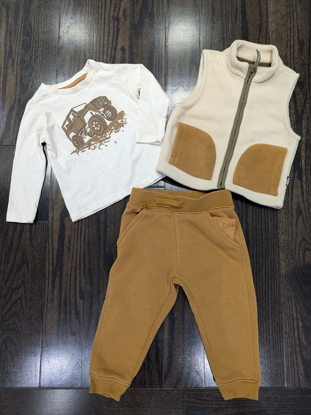 2/$30 Eddie Bauer Toddler 3-Piece Outfit Set – 2T